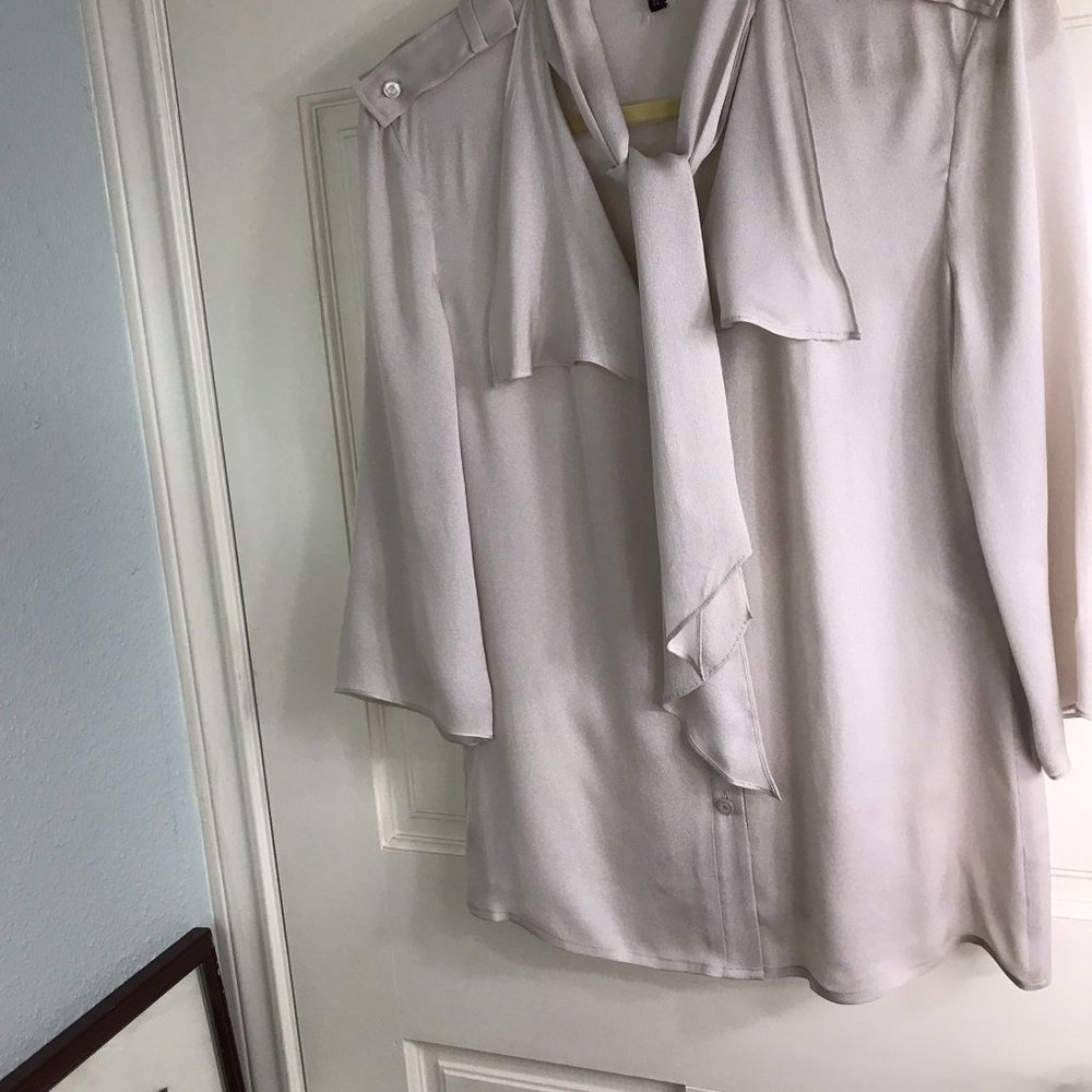 Lovely Silver Silk Escada Blouse, 36 (Fits Medium) NWOT - Picture 3 of 8